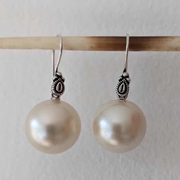 Unbranded Jewelry - earrings pearl oversize hook silver-tone metal hanging